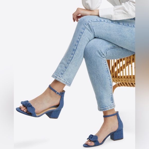 Women’s Draper James Preston Sandals in Dark Wash - Picture 4 of 11